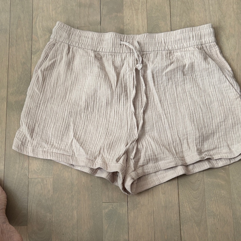 H&M Women's Light Taupe Drawstring Linen-Blend Gauze Shorts